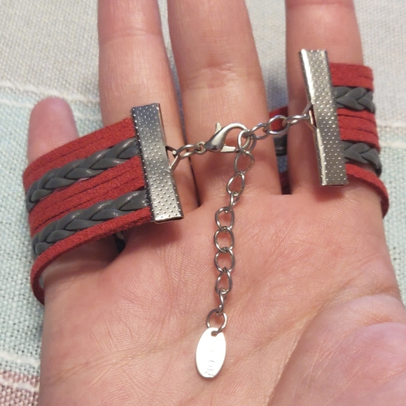 Ohio State Buckeyes Bracelet - Picture 2 of 2